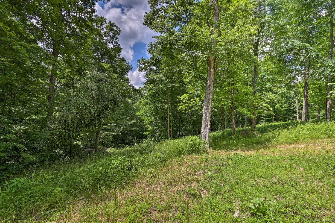 Butler Cabin On 19 Acres With Hot Tub And Fire Pit! Villa Exterior photo