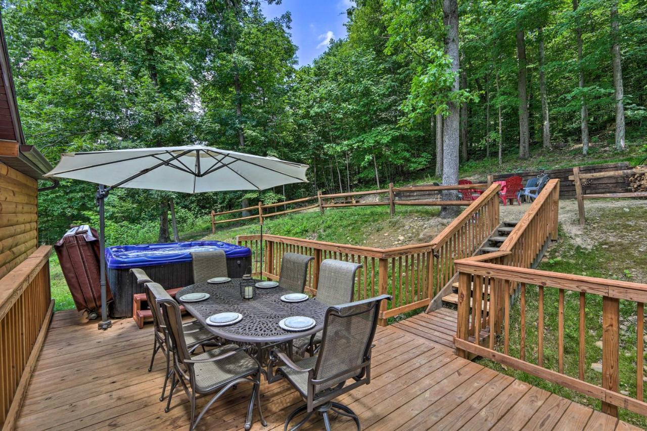 Butler Cabin On 19 Acres With Hot Tub And Fire Pit! Villa Exterior photo